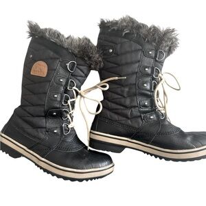 Sorel Black Winter Boots with Fur Trim
